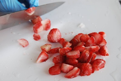 草莓切對半