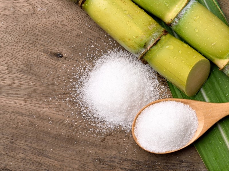 黑糖和白砂糖一樣都是用甘蔗做的。
